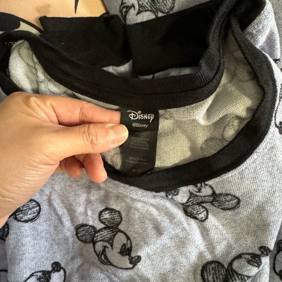 Mickey mouse loungewear lot - Picture 5 of 5